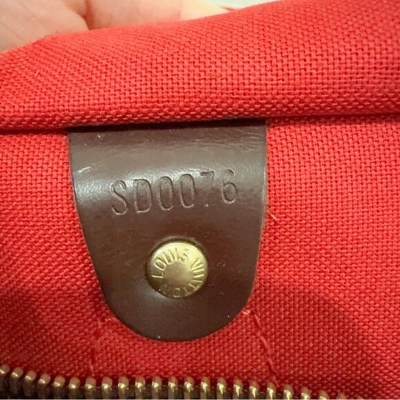 Preowned Authentic Vintage Louis Vuitton Speedy 30 Damier Ebene 2006 - Picture 10 of 16